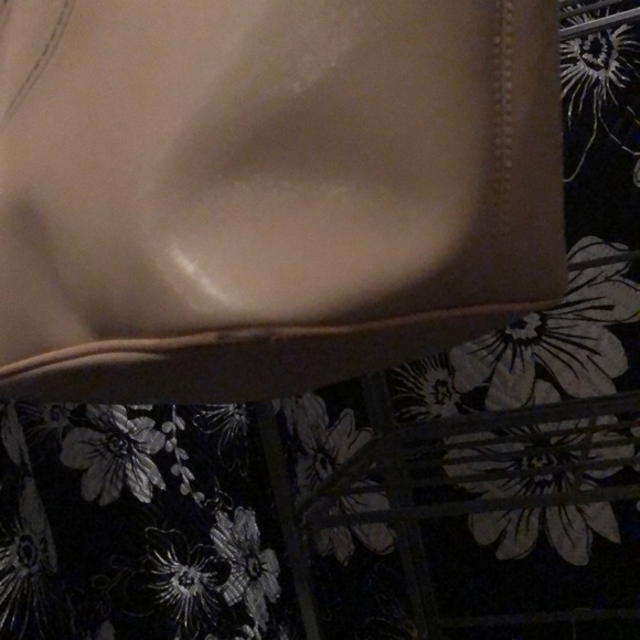 Coach Tote - Picture 4 of 4